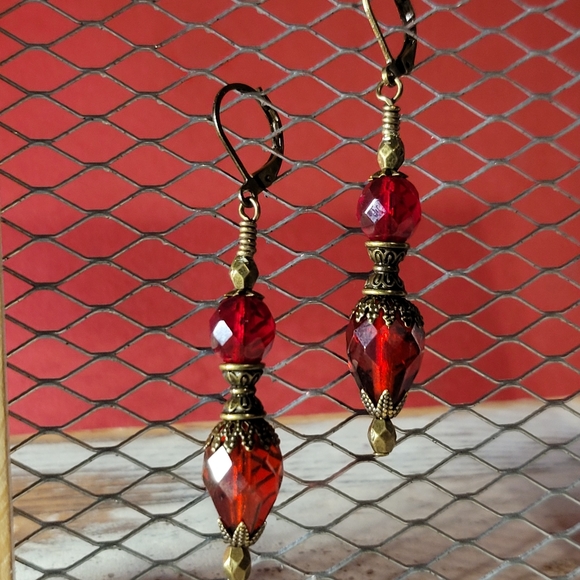 Romantic Victorian Ruby Red Drop Earrings - Picture 12 of 12